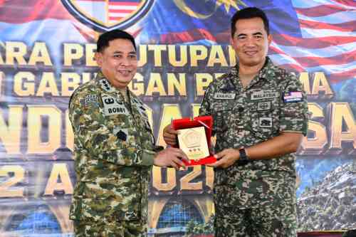Latgabma Malindo Darsasa 12AB/2026 Resmi Ditutup, TNI-ATM Perkuat Kesiapsiagaan Dan Kerja Sama Kemanusiaan