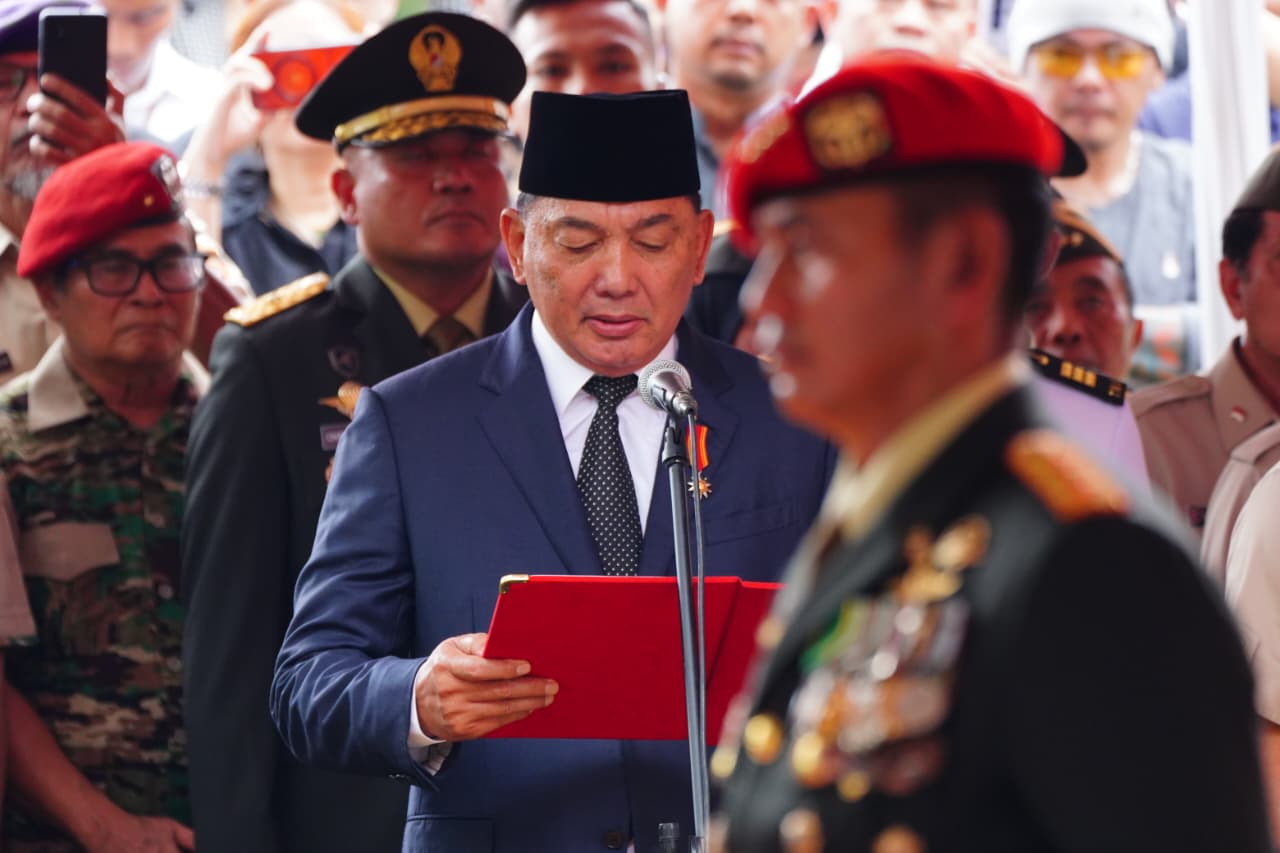 Panglima TNI Hadiri Upacara Pemakaman Jenderal TNI (Purn) Ryamizard Ryacudu