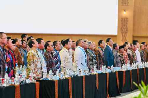 Panglima TNI Dampingi Presiden RI Tutup Sarasehan Kebangsaan KSTI 2026
