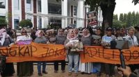 Massa ARM Masuk Area PN Jaktim, Petugas Lakukan Pemeriksaan Ketat