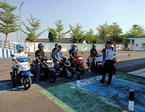 IMG-20260706-WA0007 Program Polantas Tuban Menyapa Jadi Andalan Warga, Informasi SIM, STNK, dan BPKB Lebih Jelas