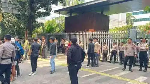 Aksi Unjuk Rasa di PLN, Massa Soroti Kinerja Manajemen Perusahaan