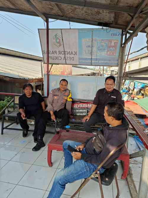 Bhabinkamtibmas Desa Cikupa Sosialisasikan Call Center 110, Perkuat Sinergi Keamanan Bersama Masyarakat