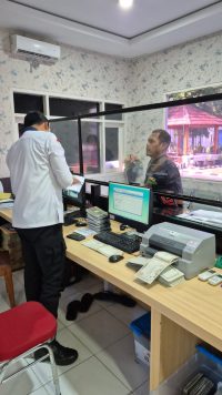 Warga Tuban Temukan Jawaban Soal SIM, STNK, dan BPKB Lewat Program Polantas Menyapa