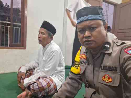 IMG-20260710-WA0081 Bhabinkamtibmas Desa Cikupa Laksanakan Program Subuh Keliling, Pererat Silaturahmi dan Sampaikan Pesan Kamtibmas