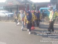 AIPTU Asep Kusheri Laksanakan PECAK Sore Hari, Wujudkan Kamseltibcar Lantas di Jalan Raya Serang Cikupa