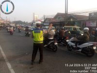 Personel Lantas Polsek Cikupa Laksanakan PECAK Pagi, Wujudkan Kamseltibcar Lantas di Jam Sibuk