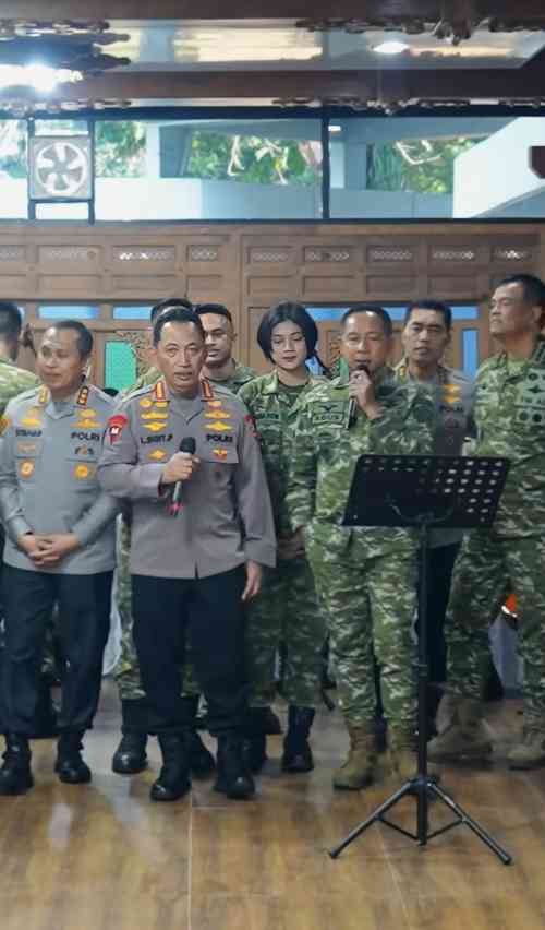 Kapolri dan Panglima TNI Kompak Jaga Sinergitas, Koordinasi Terbuka Jadi Prioritas