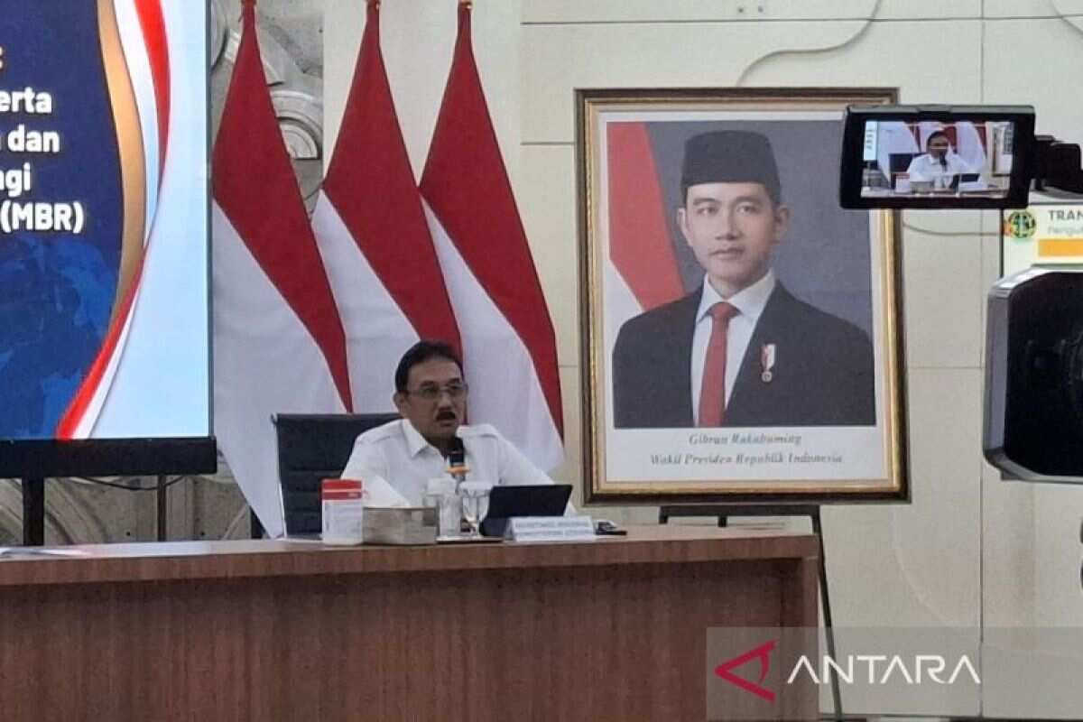 Pemerintah targetkan layanan pengurusan tanah selesai dua pekan Pemerintah targetkan layanan pengurusan tanah selesai dua pekan