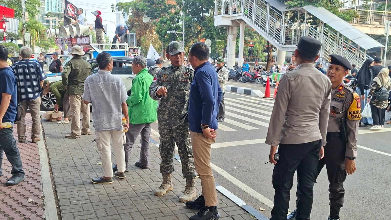 Aksi Damai di Kuningan, GMKR Dorong KPK Usut Dugaan Korupsi dan Sahkan UU Perampasan Aset
