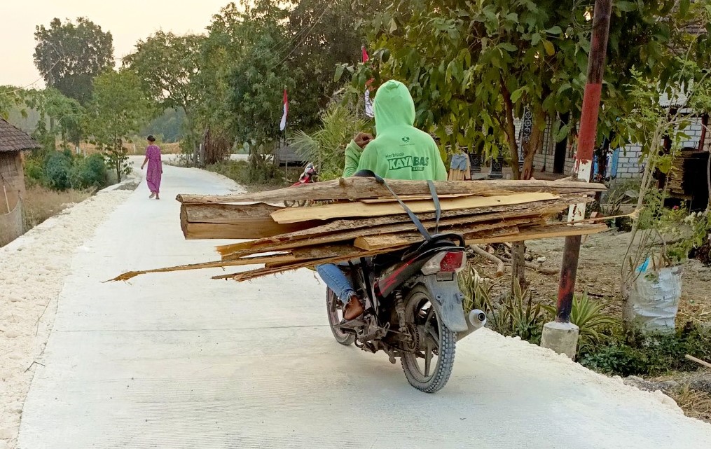 TMMD 129 Bojonegoro Tuntaskan Jalan Cor 1,04 KM di Kesongo, Urat Nadi Ekonomi Desa Kini Melesat