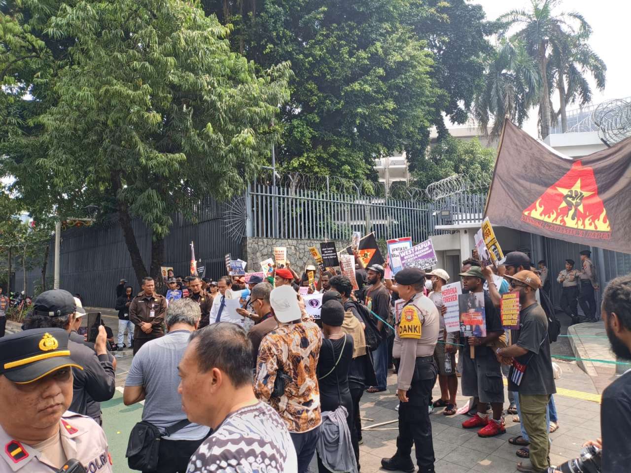 Aliansi Aktivis Papua Gelar Aksi di Kedubes Belanda, Soroti New York Agreement