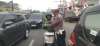 Kapolsek Cikupa Pimpin Pembagian Bendera Merah Putih kepada Pengguna Jalan, Semarakkan HUT ke-81 RI