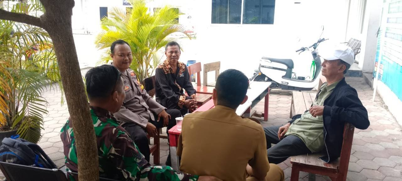 Aipda S. Hamdi Sambangi Warga Desa Cikupa, Perkuat Komunikasi dan Jaga Kamtibmas