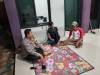 Aiptu Tri Iskandar Sambangi Pos Siskamling Bitung Jaya, Ajak Warga Jaga Keamanan Bersama