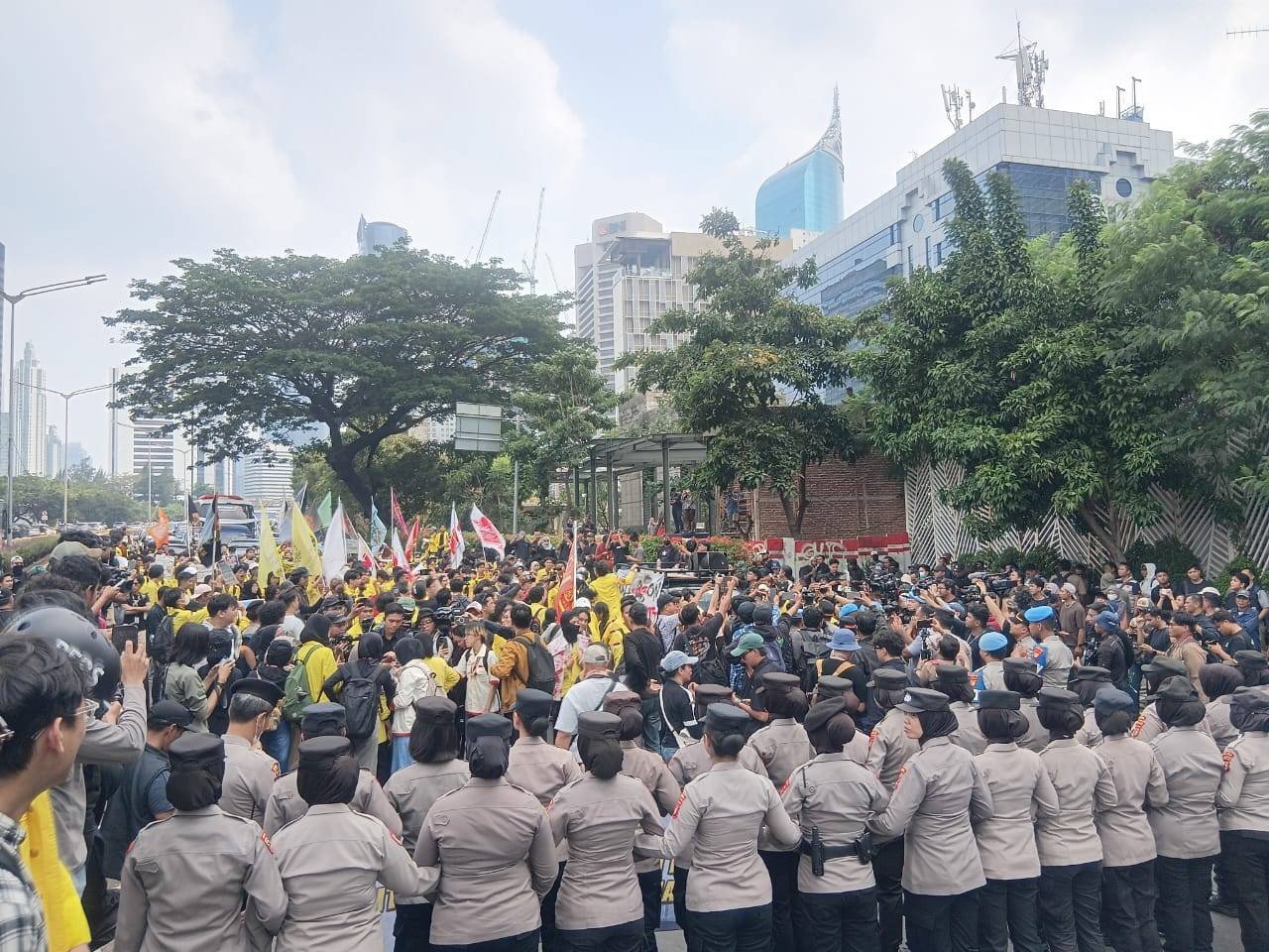 Dari Reforma Agraria hingga Harga BBM, Ini 8 Tuntutan Massa Aksi di Tanah Abang
