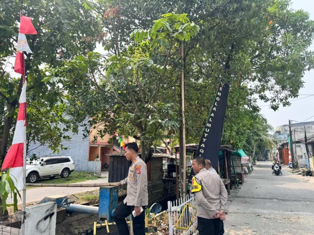 Kapolsek Cikupa Langsung Cek Jembatan, Pastikan Kondisi Infrastruktur yang Digunakan Warga