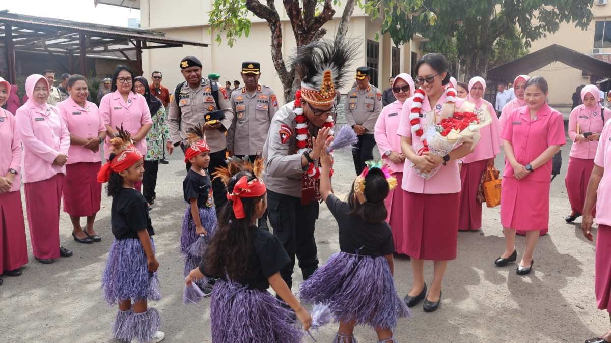 Kapolda PBD Kunjungi Polres Sorong dan Polresta Sorong Kota, Perkuat Sinergi dengan Forkopimda dan Tokoh Masyarakat