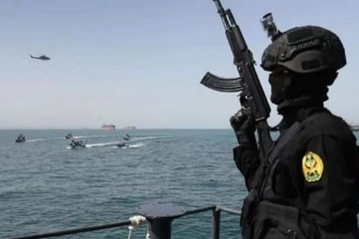 Iran dan Oman sepakat bagi pendapatan dari pelayaran di Selat Hormuz