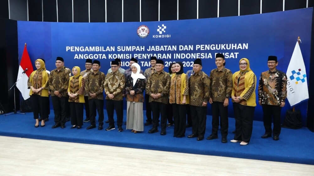 Kukuhkan 9 anggota KPI Pusat, Menkomdigi tekankan penyiaran ramah anak