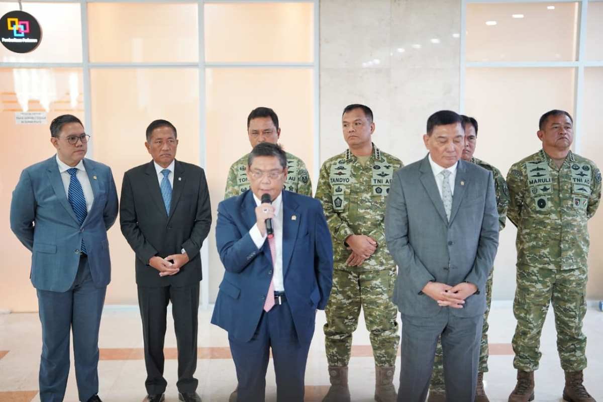 WhatsApp Image 2026-08-31 at 18.07.32 Wapang TNI Dampingi Menhan RI dalam Rapat Kerja Bersama Komisi I DPR RI