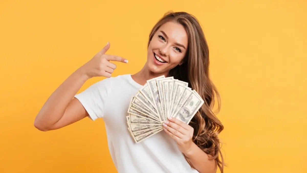 Zodiak Beruntung yang Bisa Lunasi Utang di Akhir Bulan