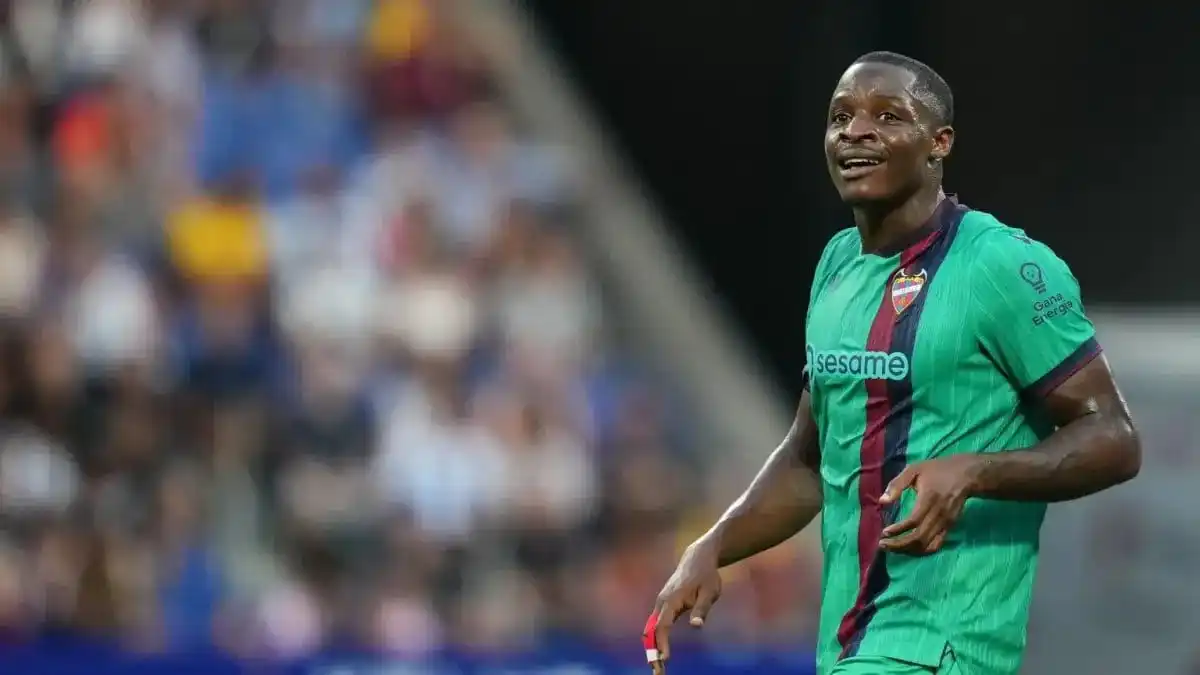 Sunderland Memperoleh Minat Terhadap Karl Etta Eyong: Peluang Transfer di Bursa Musim Ini Sunderland Memperoleh Minat Terhadap Karl Etta Eyong: Peluang Transfer di Bursa Musim Ini
