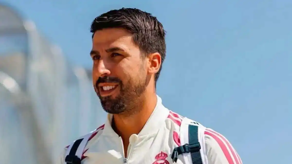 Peran Sami Khedira dalam Staf Pelatih Jose Mourinho di Real Madrid Peran Sami Khedira dalam Staf Pelatih Jose Mourinho di Real Madrid
