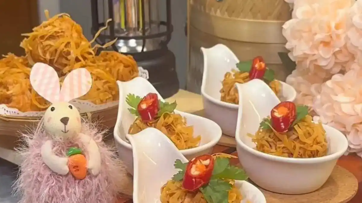 Menggugah Selera dengan Bola Udang Krispi Berbumbu Kari Merah Thailand Menggugah Selera dengan Bola Udang Krispi Berbumbu Kari Merah Thailand