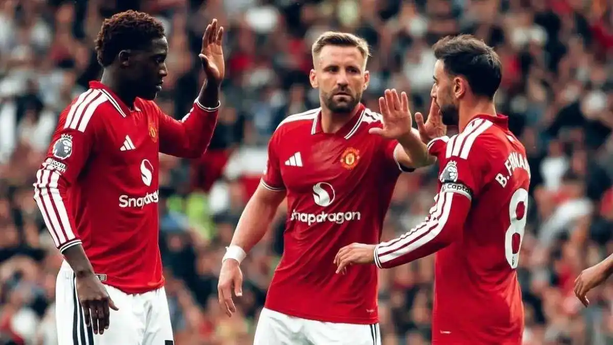 Manchester United Dominasi Ipswich dengan Skor 5-2