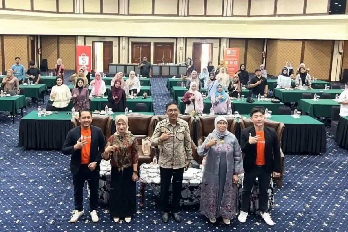 Pelatihan Keterampilan Digital untuk Warga Sumatra