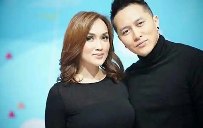 Sara Wijayanto Ancam Netizen yang Fitnah Dirinya Berselingkuh dengan Pendeta