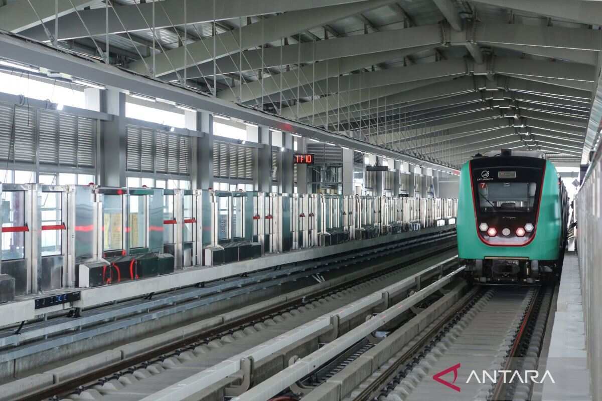 DKI jadwal ulang peresmian LRT Kelapa Gading-Manggarai DKI jadwal ulang peresmian LRT Kelapa Gading-Manggarai
