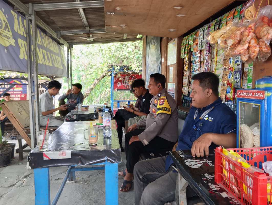 WARBIN di Kp. Bulakan, Bhabinkamtibmas Polsek Cikupa Serap Aspirasi Warga