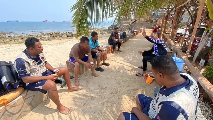 IMG-20260923-WA0022 Tingkatkan Kesiapsiagaan di Perairan, Satpolairud Polresta Sorong Kota Asah Kemampuan Renang Laut