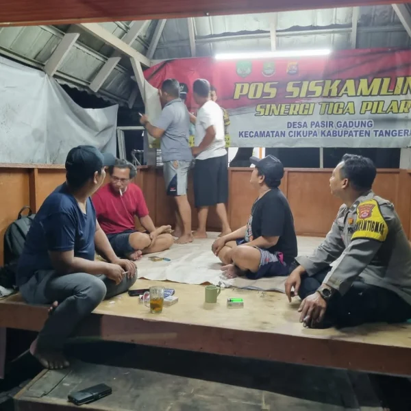 Ronda Bersama Warga, Aipda Dieko Perkuat Kamtibmas di Pasir Gadung