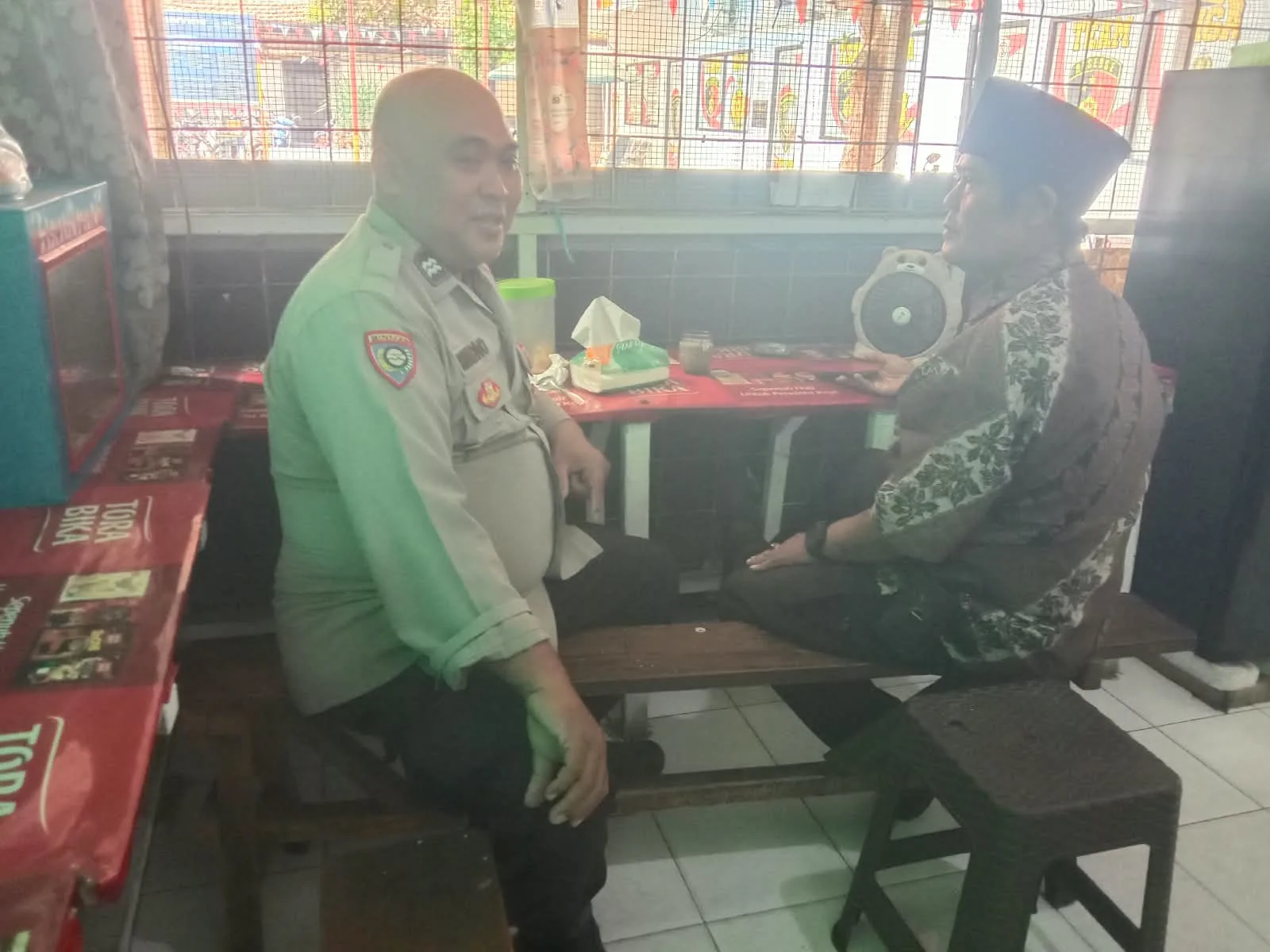 Warbin, Aiptu Rukmono Sambangi Warga Budimulya Perkuat Kamtibmas