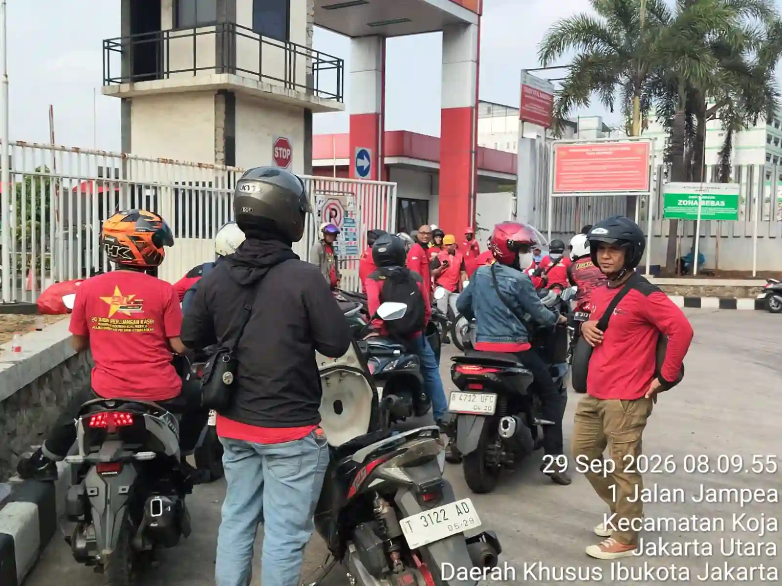 SP Migas Pertamina Patra Niaga Menuju DPR/MPR, Desak RUU Perlindungan Ketenagakerjaan Disahkan