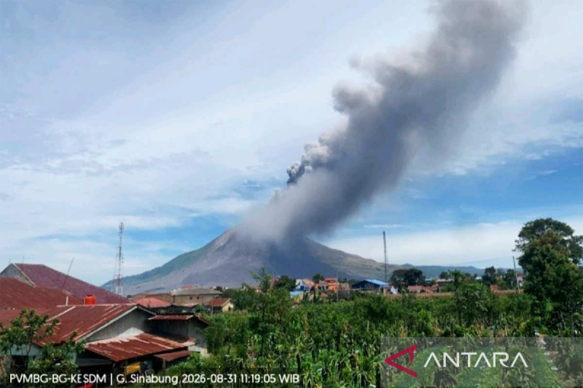Kejadian Erupsi Gunung Sinabung di Karo Kejadian Erupsi Gunung Sinabung di Karo