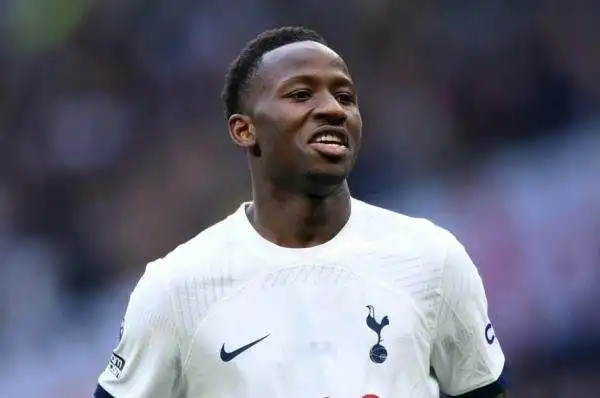 Juventus Resmi Pinjam Pape Matar Sarr dari Tottenham Juventus Resmi Pinjam Pape Matar Sarr dari Tottenham