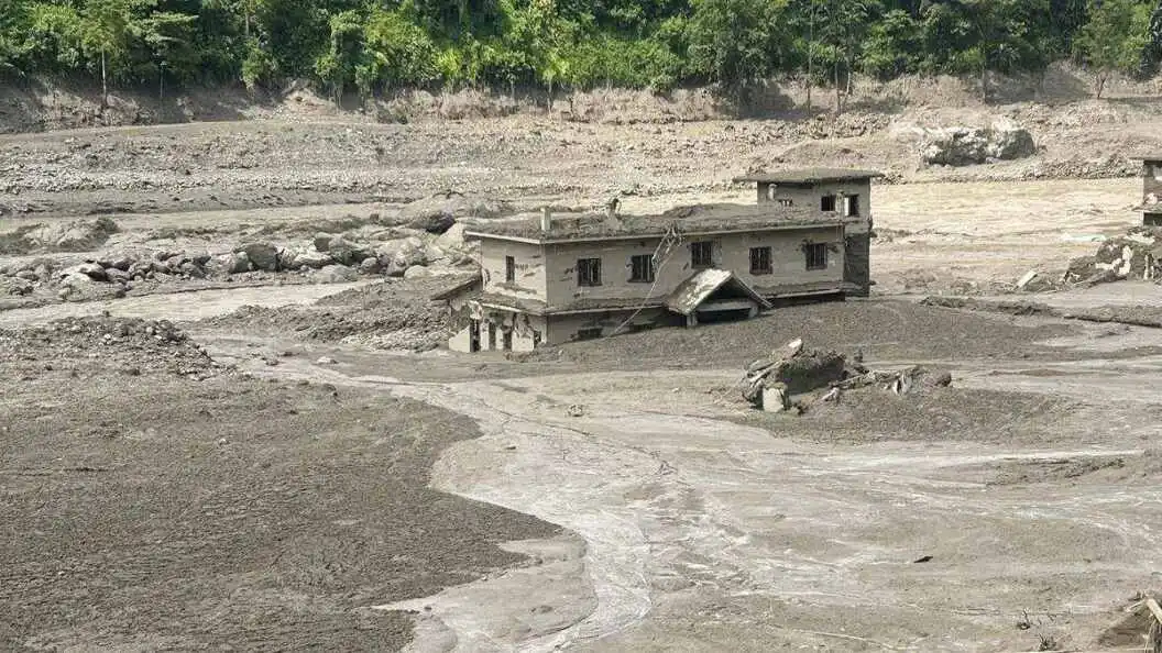 Kepala Sekolah di Nepal Selamatkan 900 Siswa dari Banjir Bandang