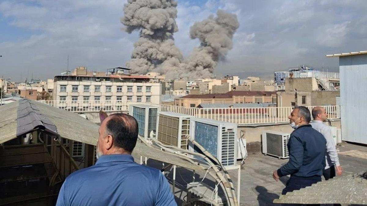 Tragedi Pernikahan di Iran: Serangan AS Menewaskan Empat Orang Tragedi Pernikahan di Iran: Serangan AS Menewaskan Empat Orang