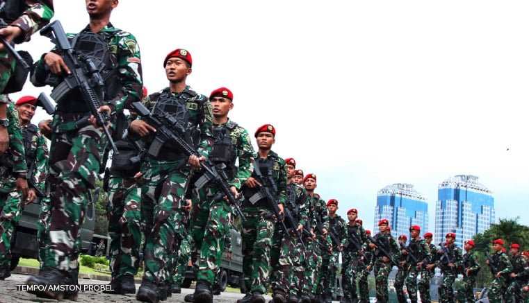 Kelonggaran Seleksi TNI untuk Suku Dayak Kelonggaran Seleksi TNI untuk Suku Dayak