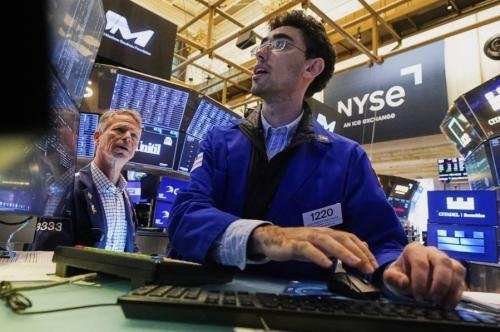 Penutupan Wall Street dan Dampak Kenaikan Harga Minyak