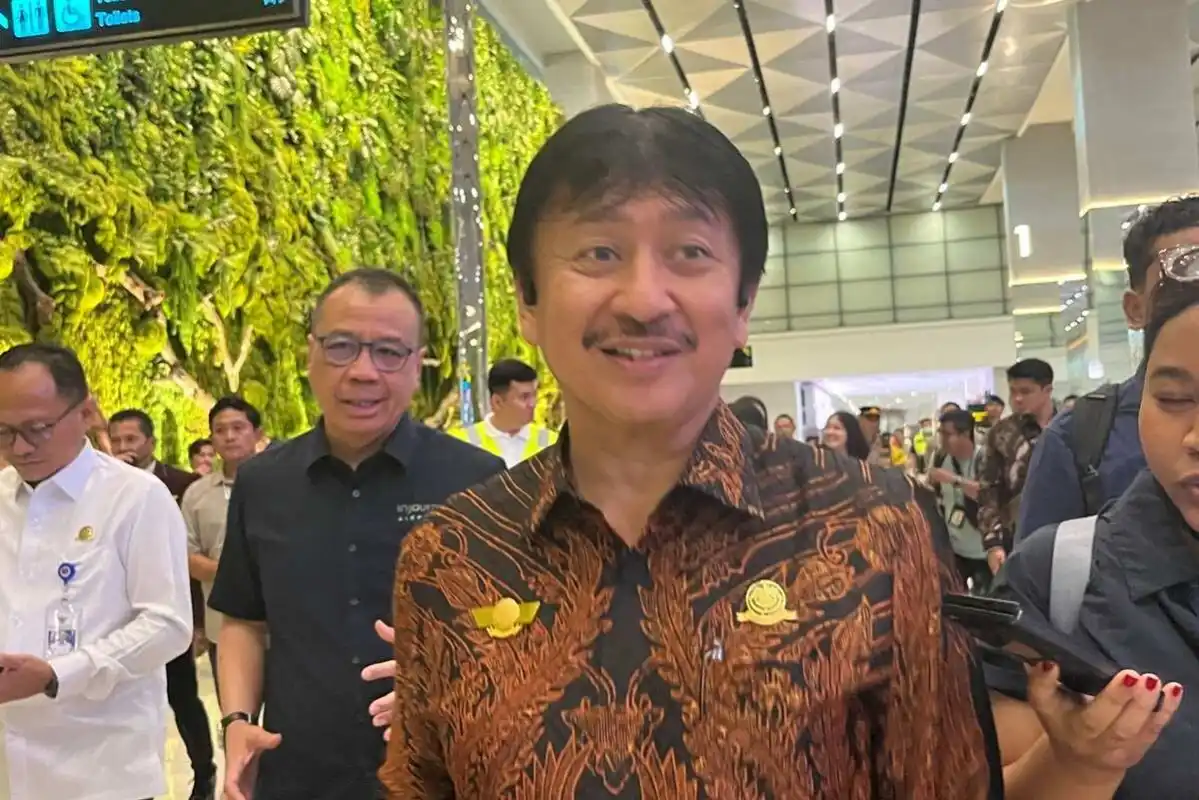 Kronologi Pecah Ban Pesawat Garuda yang Ditumpangi Ari Lasso Kronologi Pecah Ban Pesawat Garuda yang Ditumpangi Ari Lasso