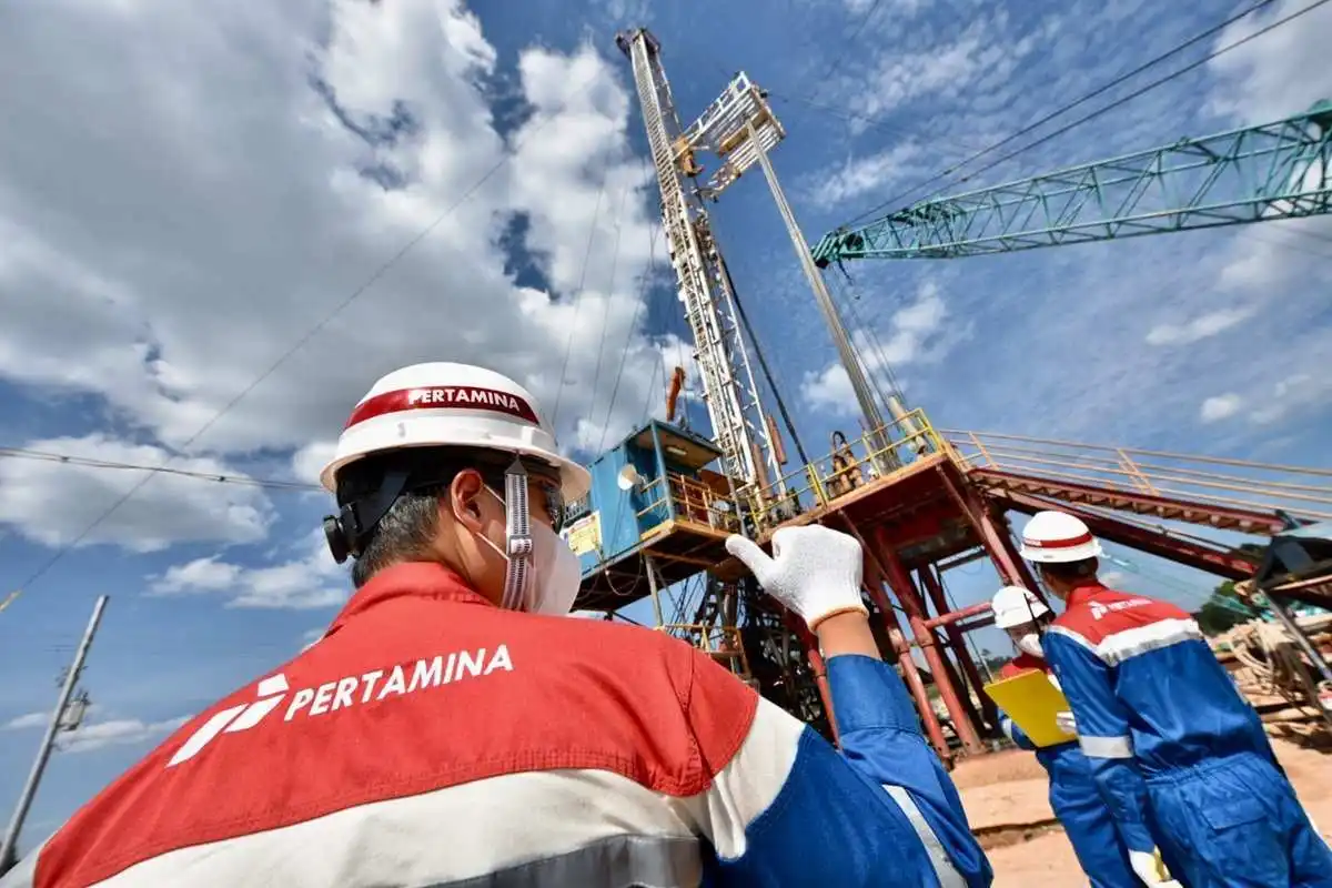 Mengoptimalkan Sumber Daya Minyak Indonesia untuk Mencapai Target Lifting 2027 Mengoptimalkan Sumber Daya Minyak Indonesia untuk Mencapai Target Lifting 2027