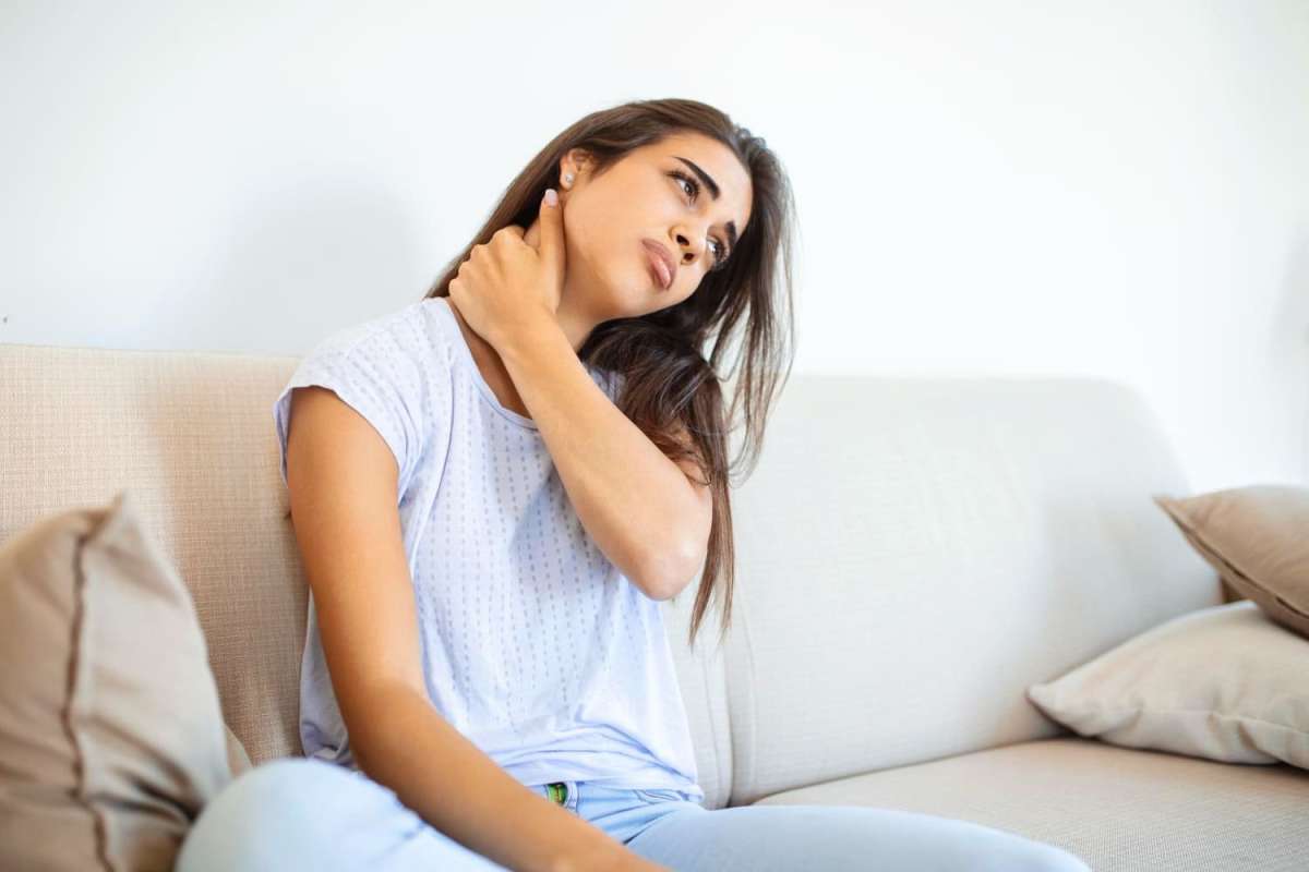 Strategi Meredakan Leher Kaku Usai Tidur Strategi Meredakan Leher Kaku Usai Tidur