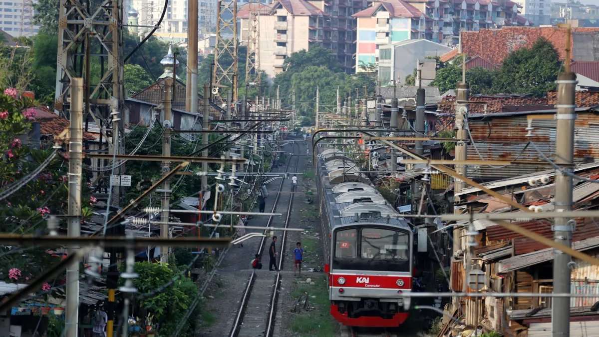 Panduan Perjalanan Menggunakan KRL dari Jakarta ke Tangerang Panduan Perjalanan Menggunakan KRL dari Jakarta ke Tangerang