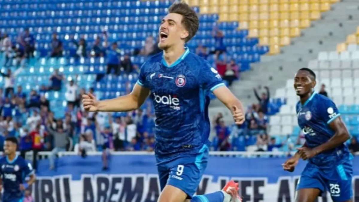 Mauro Zijlstra Cetak Gol Perdana untuk Arema FC Mauro Zijlstra Cetak Gol Perdana untuk Arema FC