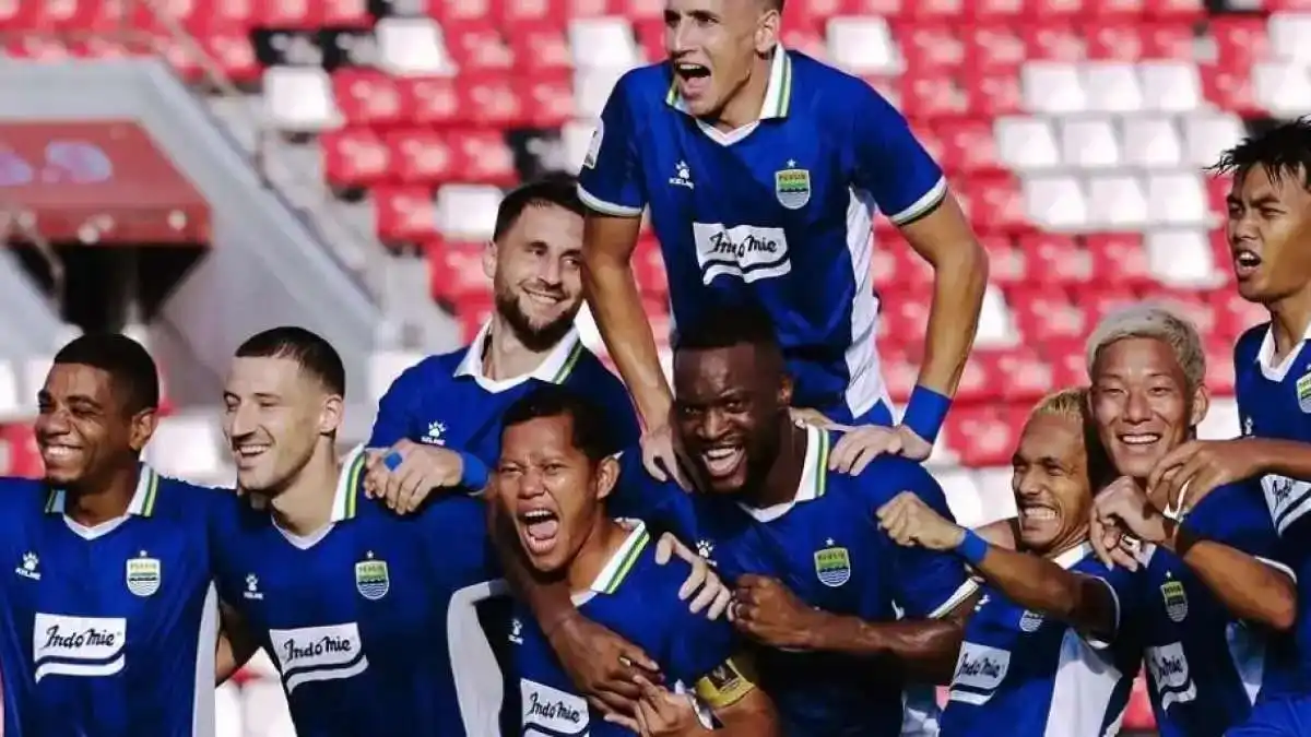 Prediksi Pertandingan Persib Bandung vs PSM Makassar: Pertarungan Sengit di Super League